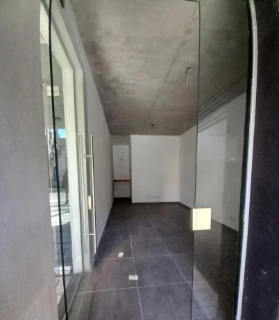 0 , 0 ,1 BañoBathrooms,Locales y oficinas,En Venta,0,1579