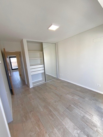1200 Sarmiento, Macrocentro, 2000, 1 Dormitorio Habitaciones, 0 ,1 BañoBathrooms,Departamentos,En Venta,Sarmiento,0,1593